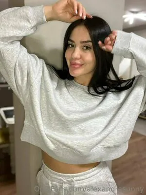 Alexandrasunny OnlyFans Leaked Free Thumbnail Picture - #ELbeazOflo
