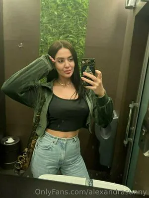 Alexandrasunny OnlyFans Leaked Free Thumbnail Picture - #LMEvaIOq2i