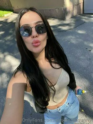 Alexandrasunny OnlyFans Leaked Free Thumbnail Picture - #M7azoac2Hk