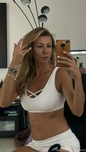 Alexandrasworl2 OnlyFans Leaked Free Thumbnail Picture - #5q1a1xfuiL