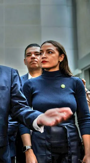 Alexandria Ocasio Cortez OnlyFans Leaked Free Thumbnail Picture - #7z41EKEwPo