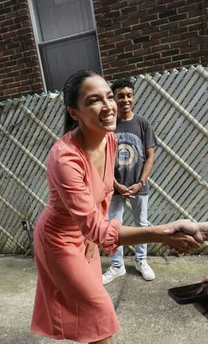 Alexandria Ocasio Cortez OnlyFans Leaked Free Thumbnail Picture - #D2F5Ctfb1m