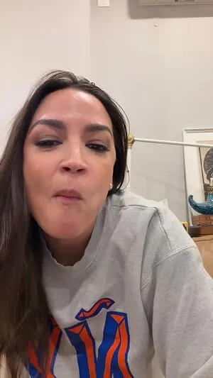 Alexandria Ocasio Cortez OnlyFans Leaked Free Thumbnail Picture - #MOjcdRCNX1