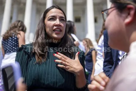 Alexandria Ocasio Cortez OnlyFans Leaked Free Thumbnail Picture - #OcNgl0jvu4