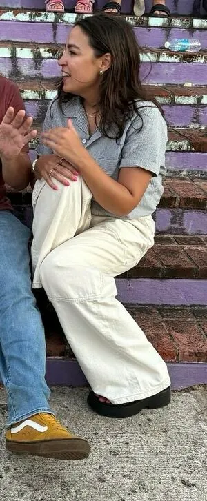 Alexandria Ocasio Cortez OnlyFans Leaked Free Thumbnail Picture - #elHPlTRjs1