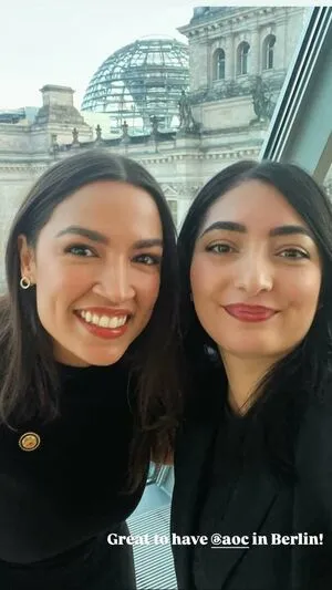 Alexandria Ocasio Cortez OnlyFans Leaked Free Thumbnail Picture - #gGOM048sSZ