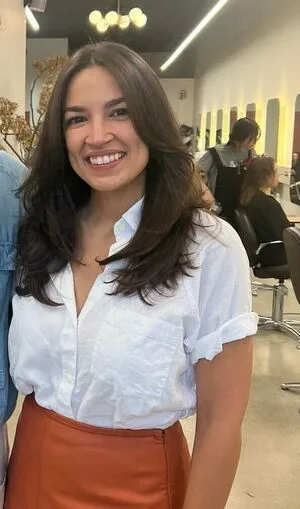 Alexandria Ocasio Cortez OnlyFans Leaked Free Thumbnail Picture - #mEnX3JA3J3