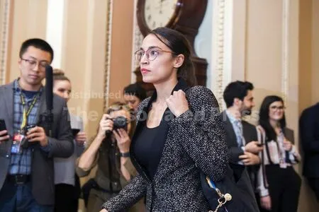 Alexandria Ocasio Cortez OnlyFans Leaked Free Thumbnail Picture - #uffdpm8iZ8
