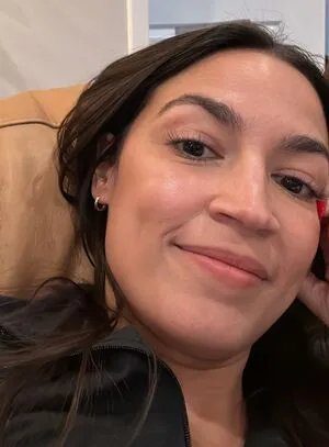 Alexandria Ocasio Cortez OnlyFans Leaked Free Thumbnail Picture - #wbMSKz9MXJ