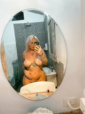 Alexaraeee OnlyFans Leaked Free Thumbnail Picture - #cbrywny8rV