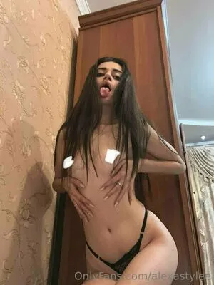 Alexastylee OnlyFans Leaked Free Thumbnail Picture - #1HJCjjHbyB