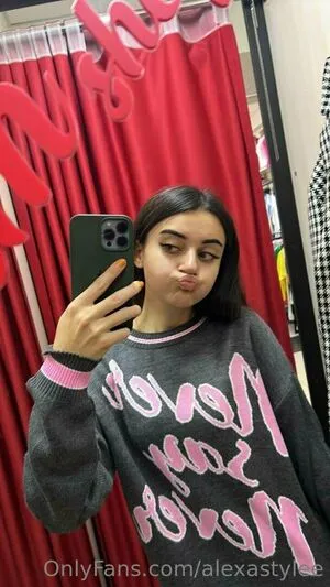 Alexastylee OnlyFans Leaked Free Thumbnail Picture - #IUzxP0Un19
