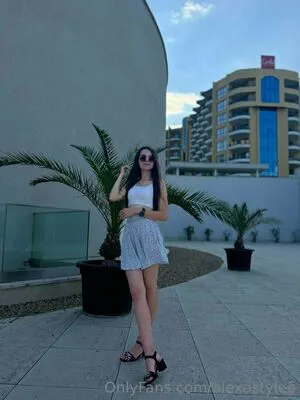 Alexastylee OnlyFans Leaked Free Thumbnail Picture - #jDFPlX9tpl
