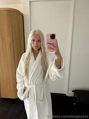 Alexgreyxxx OnlyFans Leaked Free Thumbnail Picture - #5AjVurGeUn