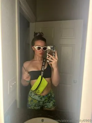 Alexiabeauty6969 OnlyFans Leaked Free Thumbnail Picture - #4JZCdjMDnF