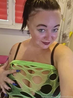 Alexiemature OnlyFans Leaked Free Thumbnail Picture - #6U3Spt1sS1