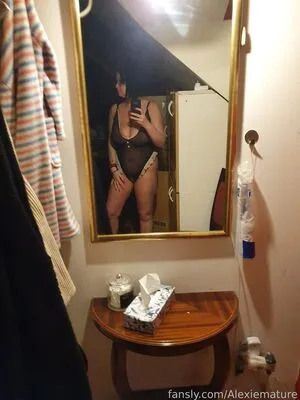 Alexiemature OnlyFans Leaked Free Thumbnail Picture - #NFhGeo9SDM