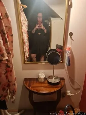 Alexiemature OnlyFans Leaked Free Thumbnail Picture - #SKyEpgYzZm