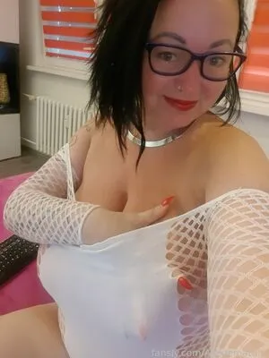 Alexiemature OnlyFans Leaked Free Thumbnail Picture - #bWJmBkLS9P