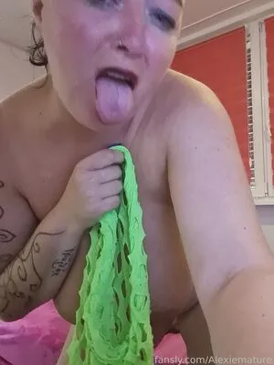 Alexiemature OnlyFans Leaked Free Thumbnail Picture - #i4hetVoIhK