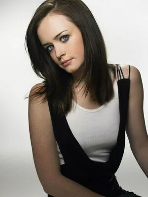 Alexis Bledel OnlyFans Leaked Free Thumbnail Picture - #0PYPoB91UT