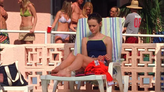 Alexis Bledel OnlyFans Leaked Free Thumbnail Picture - #ABtWuSBp4G