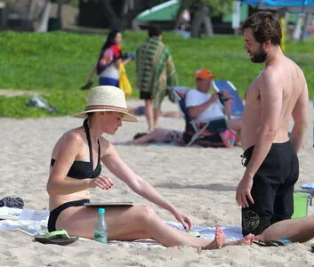 Alexis Bledel OnlyFans Leaked Free Thumbnail Picture - #AzceYel3ss