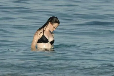 Alexis Bledel OnlyFans Leaked Free Thumbnail Picture - #RGceS2PEyS