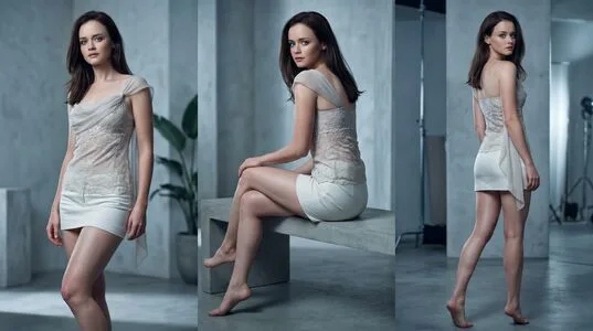 Alexis Bledel OnlyFans Leaked Free Thumbnail Picture - #aDVkZwcuZ3