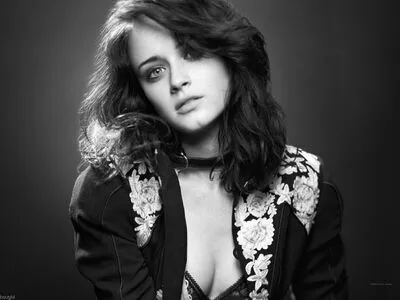 Alexis Bledel OnlyFans Leaked Free Thumbnail Picture - #c5XwPSMmI3