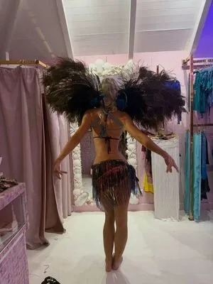 Alexis Ren OnlyFans Leaked Free Thumbnail Picture - #08PNnnlfKo