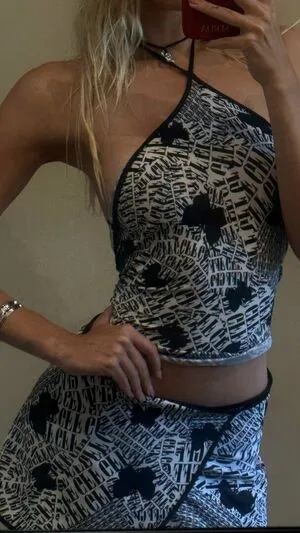 Alexis Ren OnlyFans Leaked Free Thumbnail Picture - #1EAwEofNuw