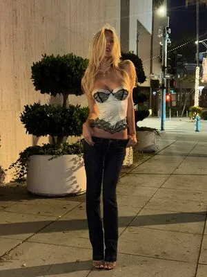 Alexis Ren OnlyFans Leaked Free Thumbnail Picture - #5amsUMhftM