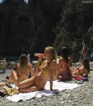 Alexis Ren OnlyFans Leaked Free Thumbnail Picture - #JCgvRhiWGN