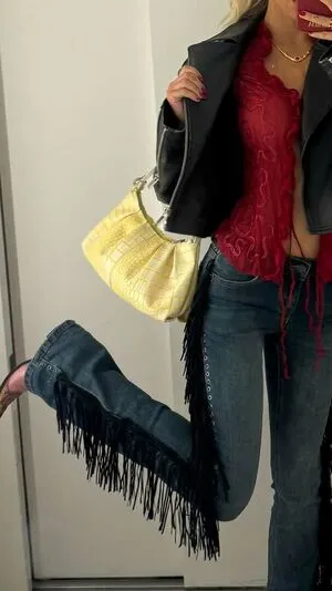 Alexis Ren OnlyFans Leaked Free Thumbnail Picture - #K2BgpSplZc