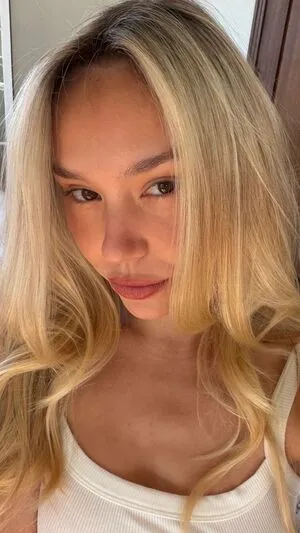 Alexis Ren OnlyFans Leaked Free Thumbnail Picture - #Ndj79eezwx