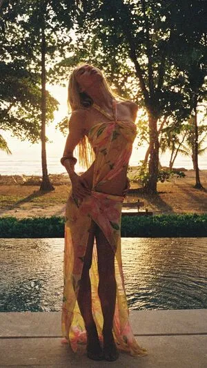 Alexis Ren OnlyFans Leaked Free Thumbnail Picture - #OJi5j1KCcg