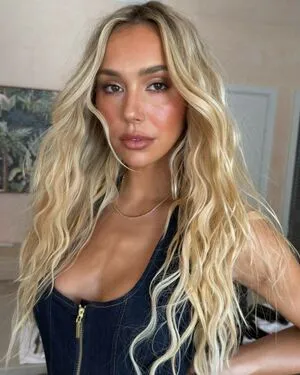 Alexis Ren OnlyFans Leaked Free Thumbnail Picture - #OVHluYOqry