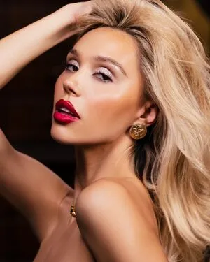 Alexis Ren OnlyFans Leaked Free Thumbnail Picture - #aDUP9PKMN9