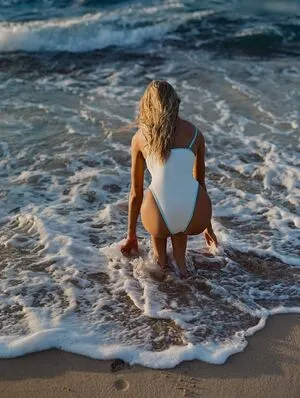Alexis Ren OnlyFans Leaked Free Thumbnail Picture - #cdIfRmiEfB