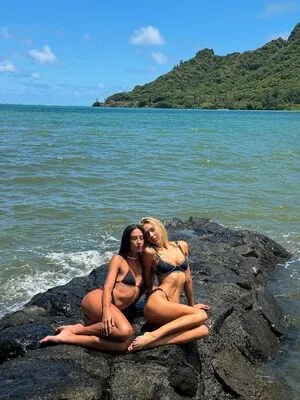 Alexis Ren OnlyFans Leaked Free Thumbnail Picture - #k1RZxPT5jD