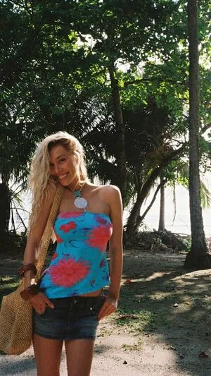 Alexis Ren OnlyFans Leaked Free Thumbnail Picture - #nIR5vFBDT7