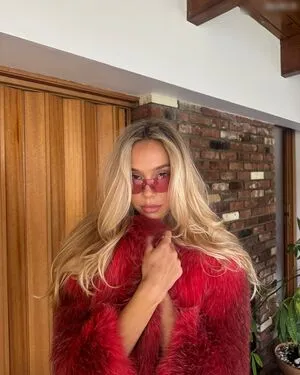 Alexis Ren OnlyFans Leaked Free Thumbnail Picture - #u9W5ypcMDF
