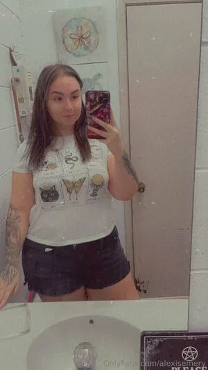 Alexisemery OnlyFans Leaked Free Thumbnail Picture - #3Fnj9O76f1