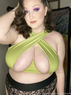 Alexiskylecurvesfree OnlyFans Leaked Free Thumbnail Picture - #0eKvCYyfsY