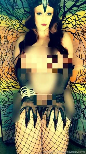 Alexiskylecurvesfree OnlyFans Leaked Free Thumbnail Picture - #5awuJHGx4O