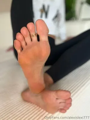 Alexislexi777 OnlyFans Leaked Free Thumbnail Picture - #7SZ54FDXcL