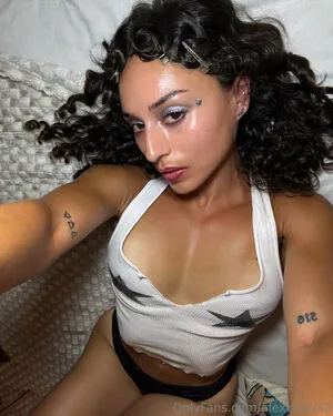 Alexisnicol3 OnlyFans Leaked Free Thumbnail Picture - #0ea4Dhi4jZ