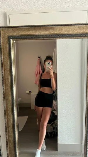 Alexisrenn OnlyFans Leaked Free Thumbnail Picture - #3ka9BiyOkK