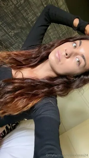 Alexissss24 OnlyFans Leaked Free Thumbnail Picture - #EDqk41tyLX